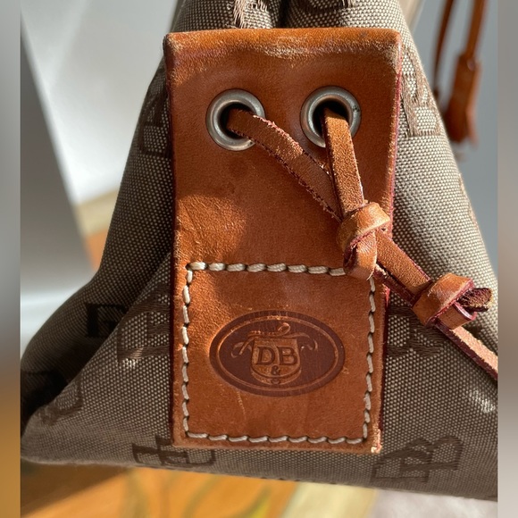 Dooney & Bourke Classic Tote Handbag - Picture 4 of 16